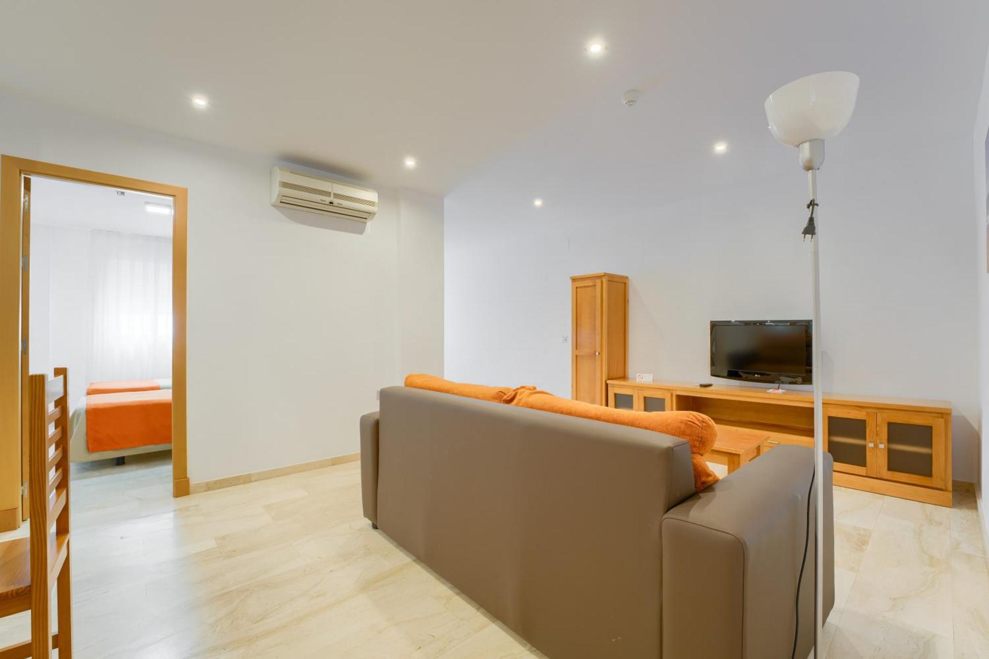 Hotel Apartamentos Loto Conil Conil de la Frontera Kültér fotó