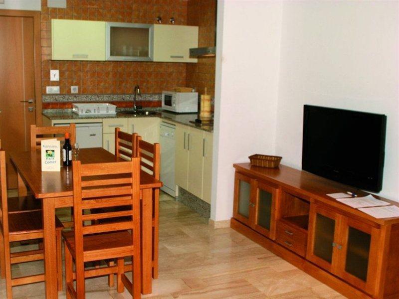 Hotel Apartamentos Loto Conil Conil de la Frontera Kültér fotó