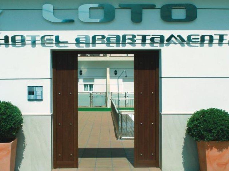 Hotel Apartamentos Loto Conil Conil de la Frontera Kültér fotó