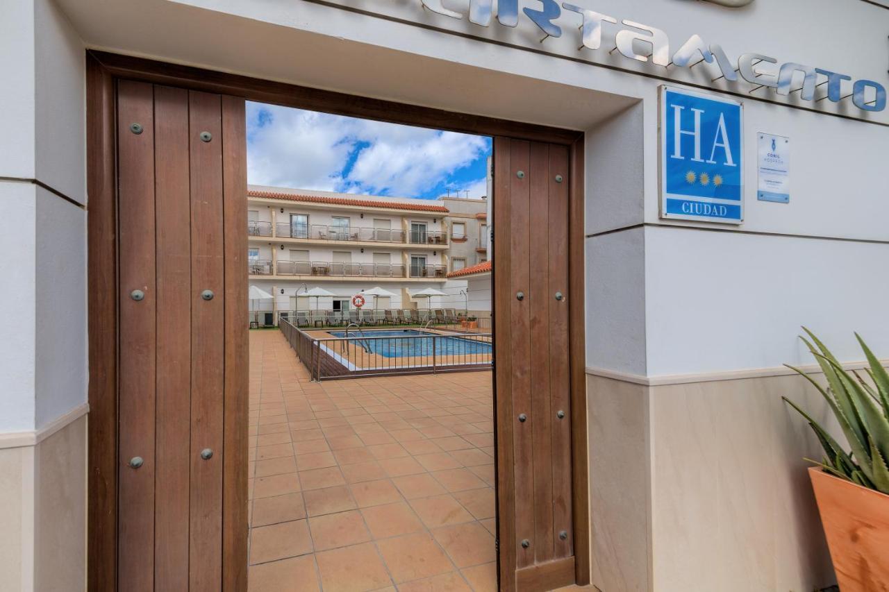 Hotel Apartamentos Loto Conil Conil de la Frontera Kültér fotó